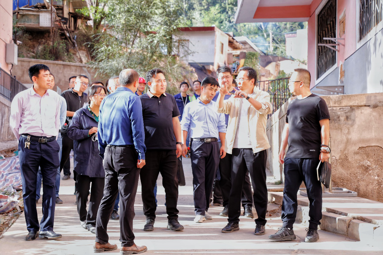 土木工程院黨委開展“學黨史、迎國慶、保安全、促生產”慰問活動